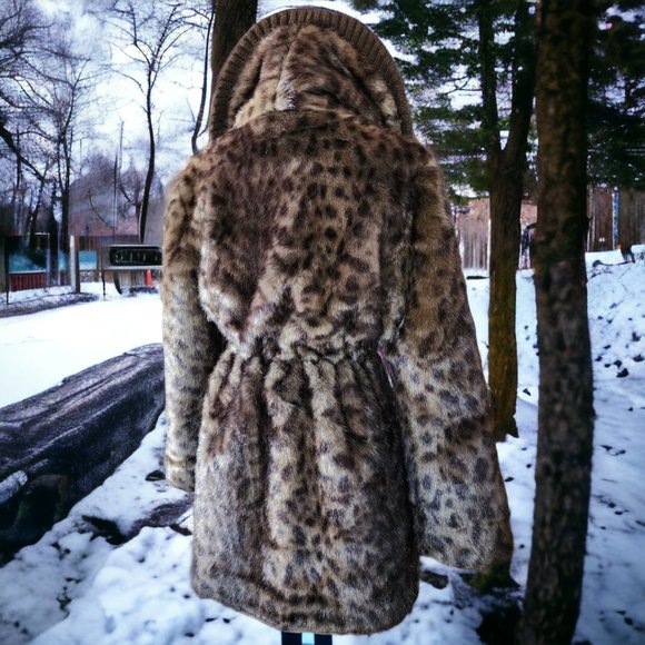 CHOKOLAT Faux Fur Jacket w High Collar Size SMALL - Picture 5 of 12